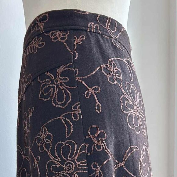 Vintage Bob Mackie Chocolate Wool Floral Embroidered A-Line Midi Skirt – US 4 - Picture 4 of 9